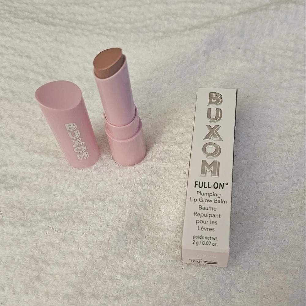 Buxom Full On Plumping Lip Balm shade Peach Smoothie